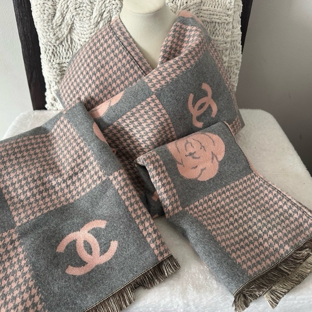 Cashmere Blend Pink and Gray Scarf - Picture 3 of 6